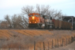 BNSF 8812 SD70MAC crossing the Tongue River